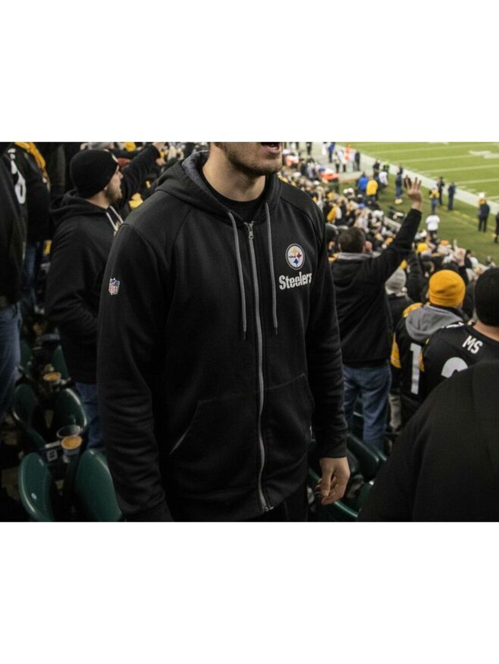 Zubaz NFL Pittsburgh Steelers Men's M Full-Zip Viper Mesh Accent Hoodie Black